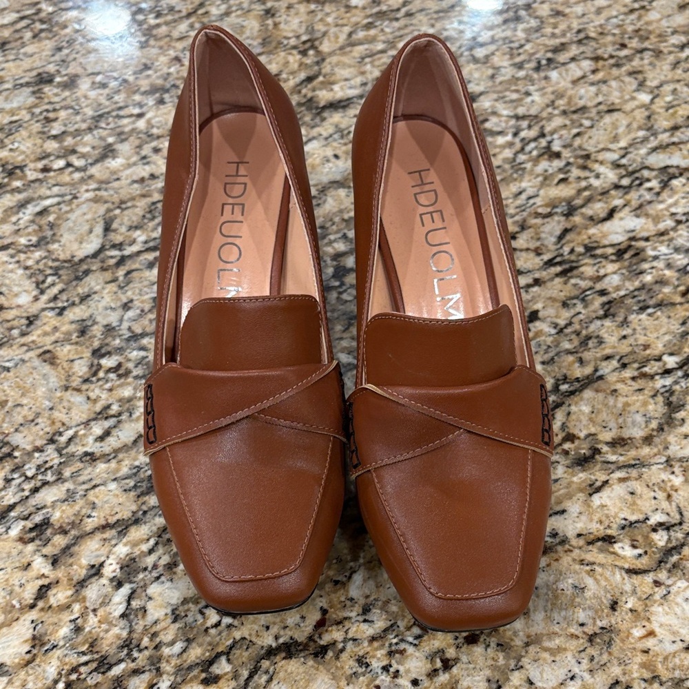 Camel Business Heels